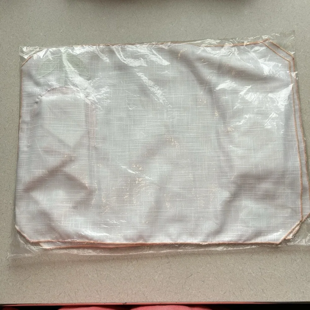 Vintage 70s 80s 2‎ Placemat set with napkins. Tulip white peach